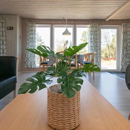6 Person Holiday In Oksb L بيت للعطل